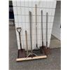 Image 1 : Garden tools and broom