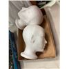 Image 1 : Styrofoam heads