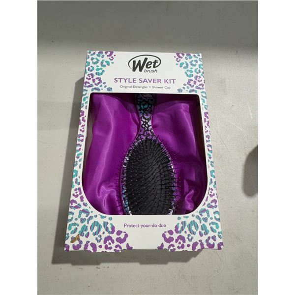 wet brush style saver kit, original detangler, and shower cap