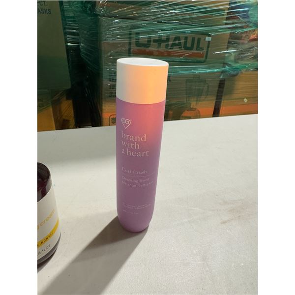 Brand with a heart curl crush