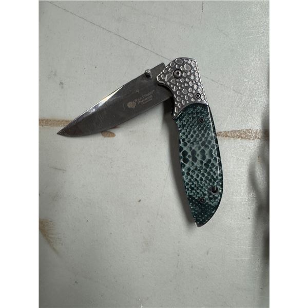 Folding knife