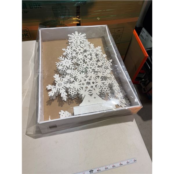 Christmas tree decor