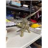 Image 1 : Large brass eagle