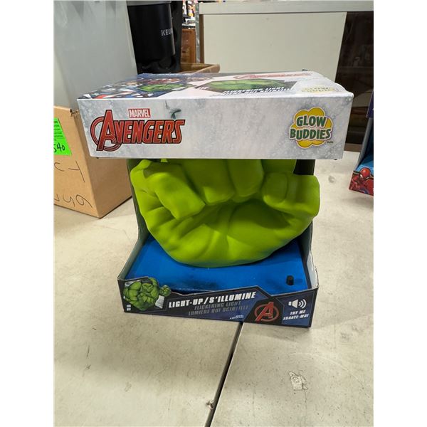 Marvel, avengers, glow buddies, flickering light makes noise