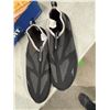 Image 1 : Water shoes, size 8