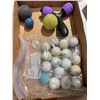 Image 1 : Golf balls and massager