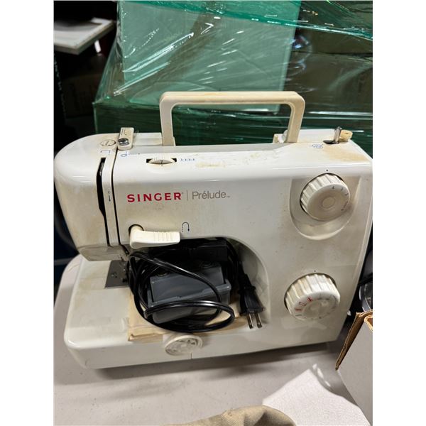 Singer prelude, sewing machine