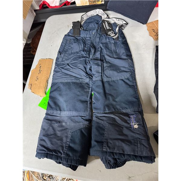 Kids small snow pants