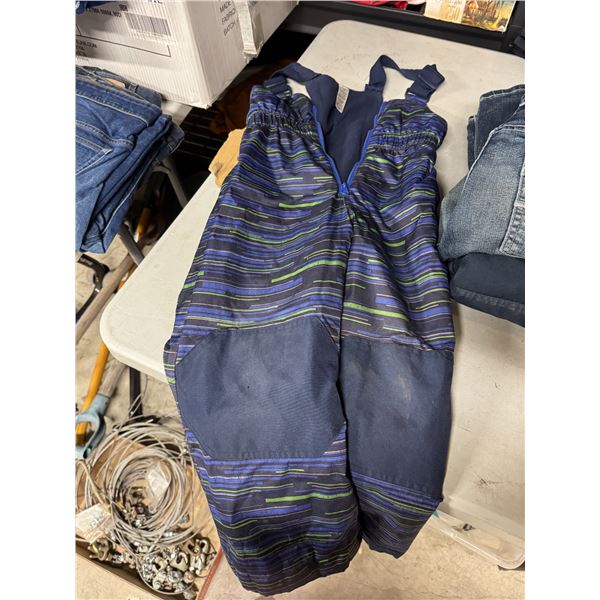 Snow pants size 5
