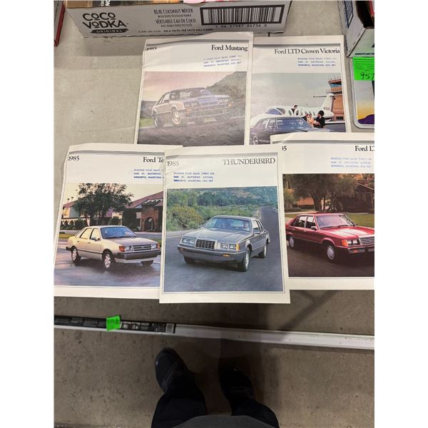 Ford vehicle advertisements