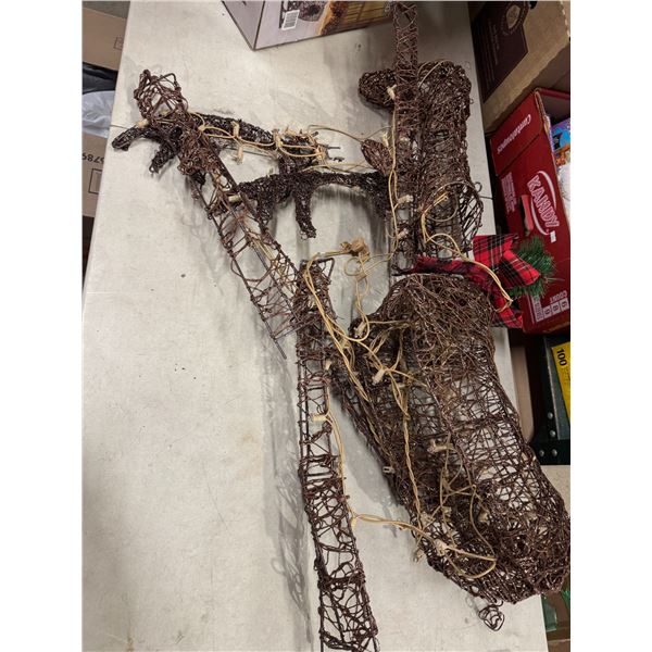 Deer and sleigh decor