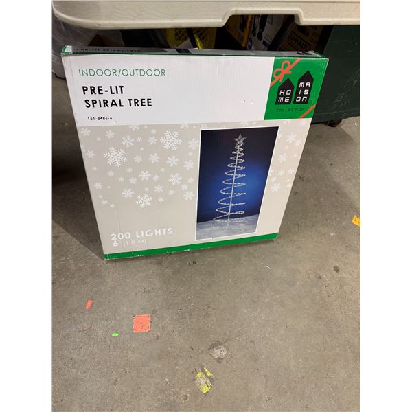 Pre-lit spiral tree 6 foot