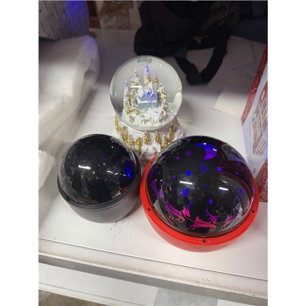 Christmas light up and Christmas globe decor