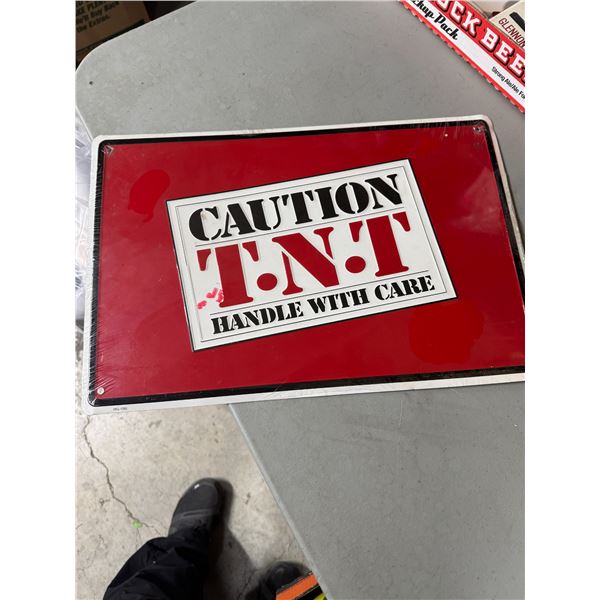 Caution TNT sign tin