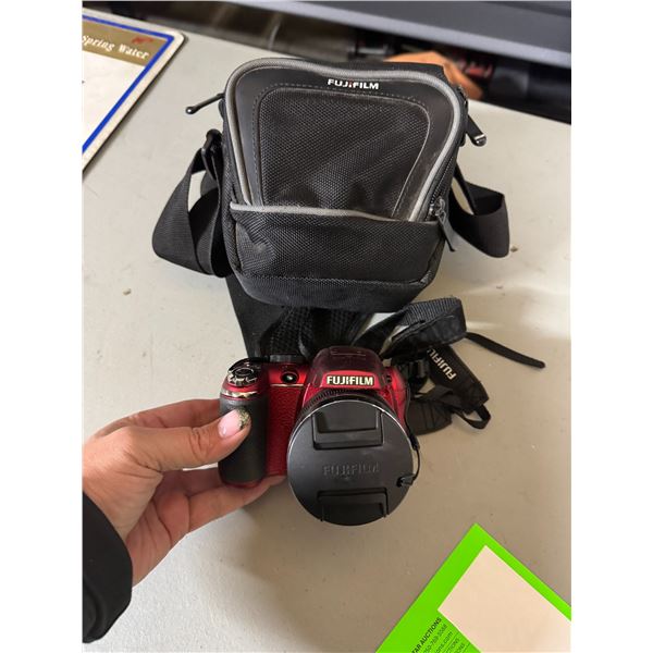 Fuji finepix S camera