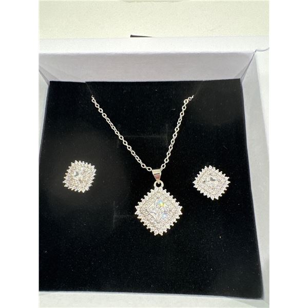 New platinum plated 1CT lab created white sapphire double halo Princess cut 2 piece set