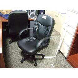 Black Leather Mid-back Managers Tilter Chair