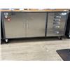 Image 1 : COFFRE. OUTILS SUR MASTERCRAFT SUR ROUES 60" X 20" X 37.5"