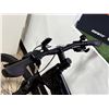 Image 2 : VÉLO  A ASSISTANCE ELECT GIANT ROAM E