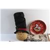 Image 7 : Towels, Christmas Decor, Serving Platter and Misc.