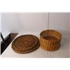 Image 2 : (4) Wicker Items