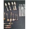 Image 4 : Lot of Vintage Cutlery