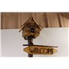 Image 2 : * Welcome Sign Birdhouse Décor Item - 42.5 Tall