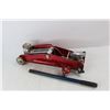Image 2 : Big Red 2 Ton Floor Jack- Handle Doesn't Fit, As Is