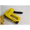 Image 4 : (6) Heavy Duty Construction Staplers