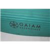 Image 3 : (6) Pieces Firefly Safety Pads- S, Gaiam Yoga Mat