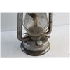 Image 4 : Vintage Beacon Kerosene Lantern