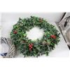 Image 4 : (3) Wreaths