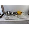 Image 1 : (2) Punch Bowls, (2) Metal Bowls, Tupperware Container, Glass Bowl