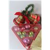 Image 2 : Christmas Decor