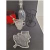 Image 3 : Glass Liquor Bottle, Vase, Basket, Misc.