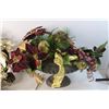 Image 2 : (2) Wreaths & Poinsettia Decor