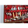 Image 8 : Canadian Souvenir Spoon Set in Silverware Box