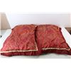Image 2 : *Bed Quilt- 94'' x 86'' w/ (2) Pillows & Matching Bed Skirt- For Unknown Bed Size