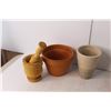 Image 3 : Mortar & Pestle, Ceramic Pot, Misc.