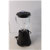 Image 2 : Oster Blender- Powers On