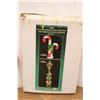 Image 3 : * Christmas Theme "Candy Canes" Outdoor Light - 40" High x 28" Width - Working