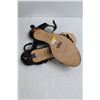 Image 3 : (2) Pair Women's Shoes (Vaneli Size 6.5 M, Christian Siriano Size 6.5)