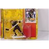 Image 4 : (3) Starting Lineup 1994 Edition Hockey Figures: Mario Lemieux, Steve Yzerman