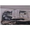 Image 2 : (12) Non-Slip Work Gloves - Size Medium - NIB