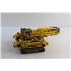 Image 6 : Compact Crawler Crane Lego Toy