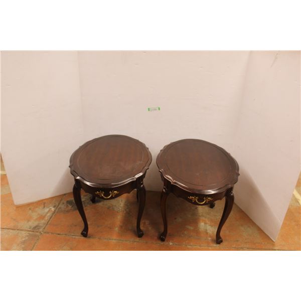 * Delicraft French Provincial End Table Set w/Drawer - 28" x 21" x 21"