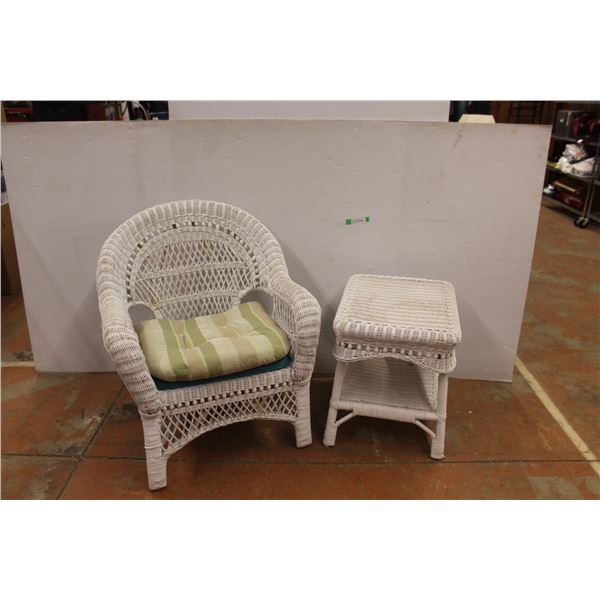 * Wicker Outdoor Arm Chair (Back Height 35.5" & 19" Seat Height) & End Table Set (22" x 18" x 22")