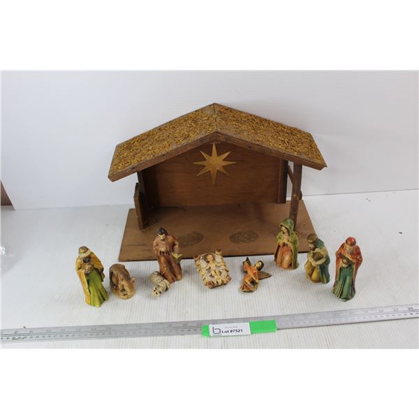 Nativity Scene w/ Manger