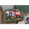 Image 4 : Rubbermaid Tote with Lid, Christmas Ornaments, Wraps and Gift Bags