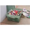 Image 5 : Rubbermaid Tote with Lid, Christmas Ornaments, Wraps and Gift Bags